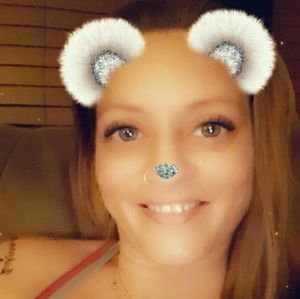 Meet your Posher, Wendy